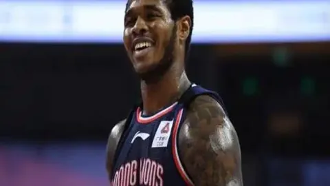 泰山球迷李平康紧急求助肝移植：求助信引发球迷共鸣